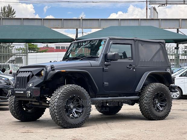 Black 2016 Jeep Wrangler Sahara 4x4