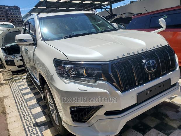 New 2018 Toyota Land Cruiser Prado Pearl: Spacious and Stylish