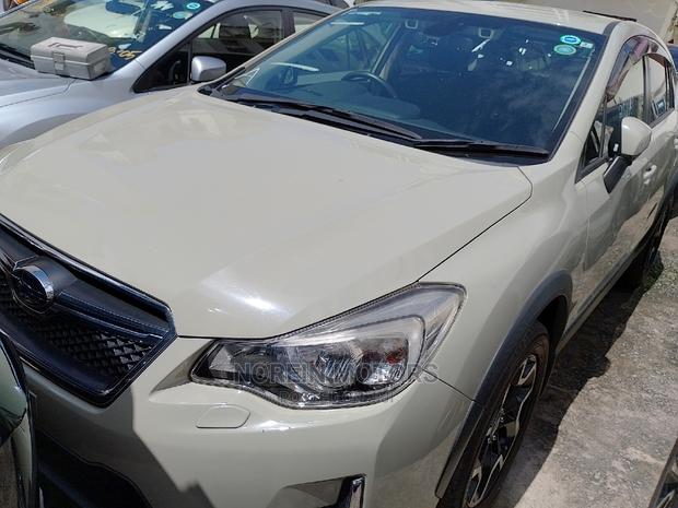 Subaru XV 2015 Beige: Comfort & Performance in One Package
