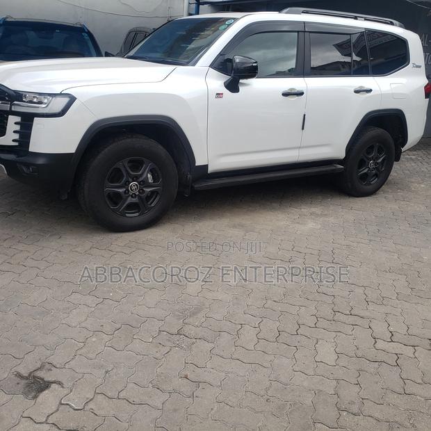 New Toyota Land Cruiser 3.5 Petrol 4WD 2021 White