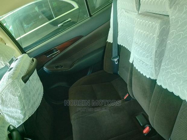 2015 Toyota Crown Blue - Affordable Luxury Sedan Available