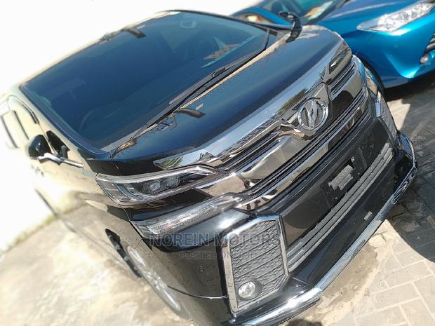 Pre-owned 2016 Toyota Vellfire Black: Luxury Minivan