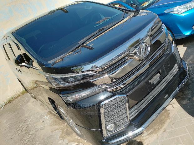 Pre-owned 2016 Toyota Vellfire Black: Luxury Minivan