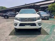 2016 Hilux Toyota White: High-Performance Off-Road Vehicle for sale