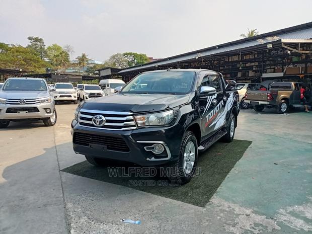 2016 Toyota Hilux Black Edition: Unmatched Off-Road Capability