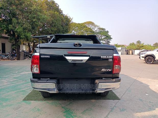 2016 Toyota Hilux Black Edition: Unmatched Off-Road Capability