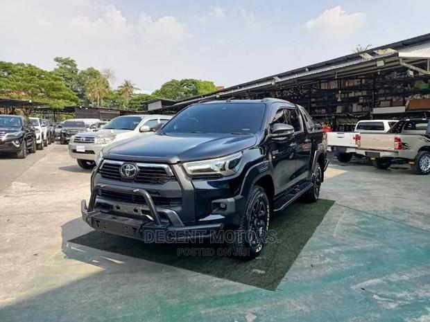 2016 Toyota Hilux in Black: Durable, Stylish, and Reliable Truck