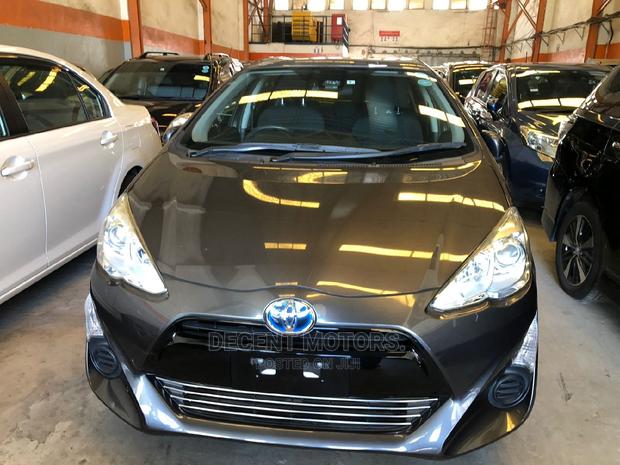 Used 2016 Toyota Aqua Gray - Reliable and Stylish