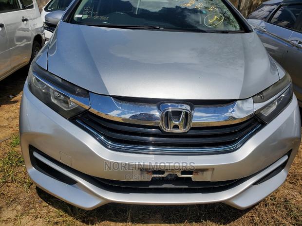 2016 Silver Honda Fit Shuttle - Pre-Owned Car Offer