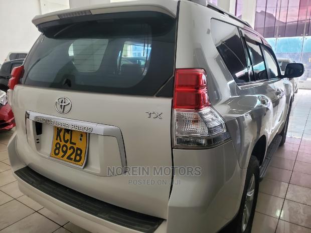 Used 2010 Toyota Land Cruiser Prado in Pearl Condition