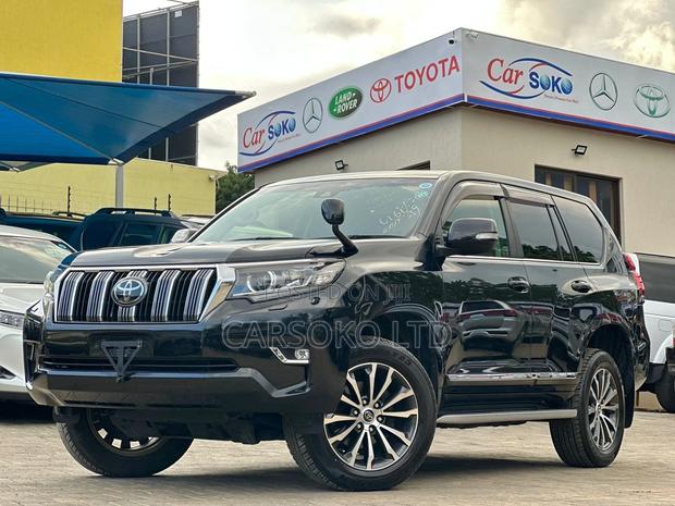 2018 Toyota Land Cruiser Prado Matt Black: Luxury Off-Roading