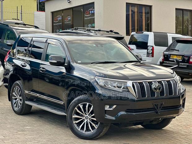 2018 Toyota Land Cruiser Prado Matt Black: Luxury Off-Roading