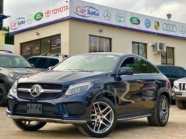 2016 Mercedes-Benz Blue GLE-Class: Ultimate Combination of Power and Style