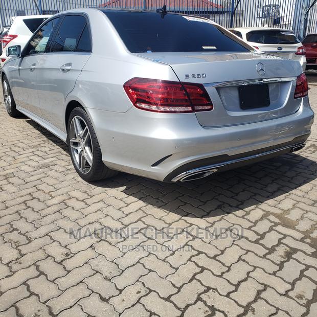 Mercedes-Benz E250 2016 Silver