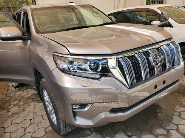 Toyota Land Cruiser Prado 2018 - Gold Edition