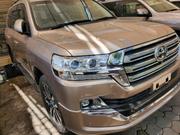 Toyota Land Cruiser Gold 2017 - Elevate Your Driving Experience for sale