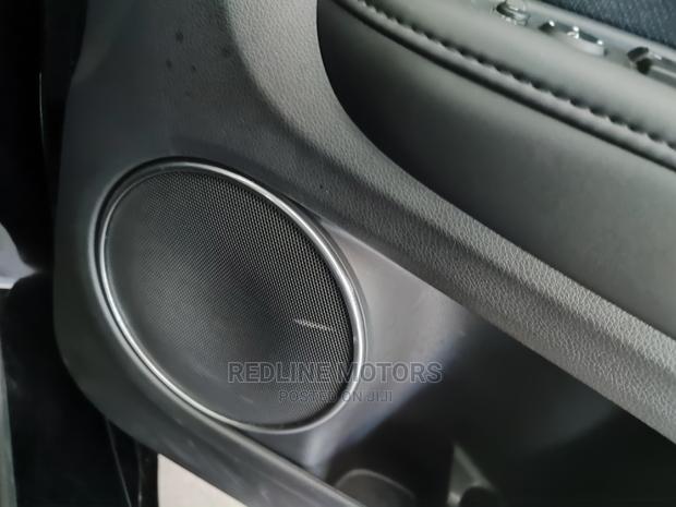 'Black 2016 Honda Vezel - Spacious and Modern Compact SUV'