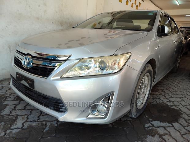 Silver 2016 Toyota Camry: Stylish Sedan Available
