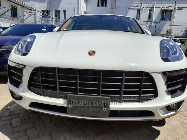 2016 Porsche Macan in White - Limited Time Offer!