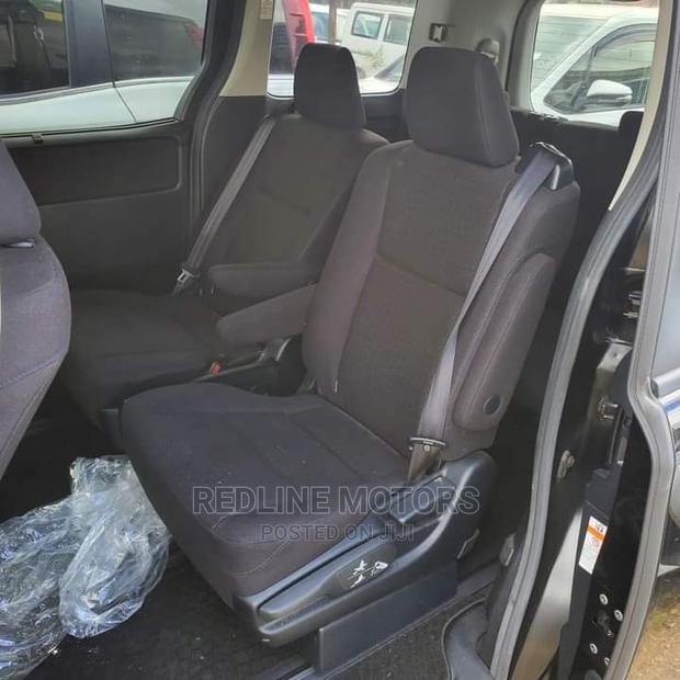 2016 Toyota Noah Matt Black - Sport Luxury Edition