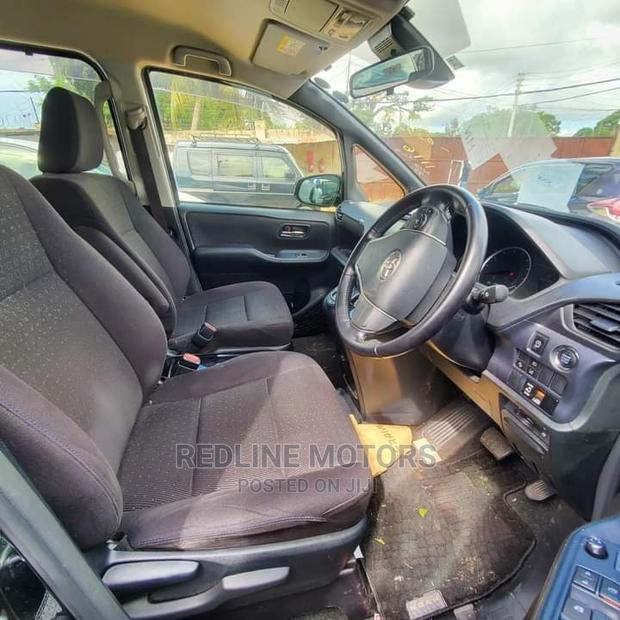 2016 Toyota Noah Matt Black - Sport Luxury Edition