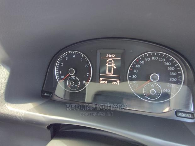 2016 White Touran Volkswagen - Modern and Versatile MPV
