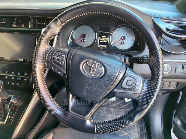 2016 Toyota Harrier - Black Edition: SUV Excellence