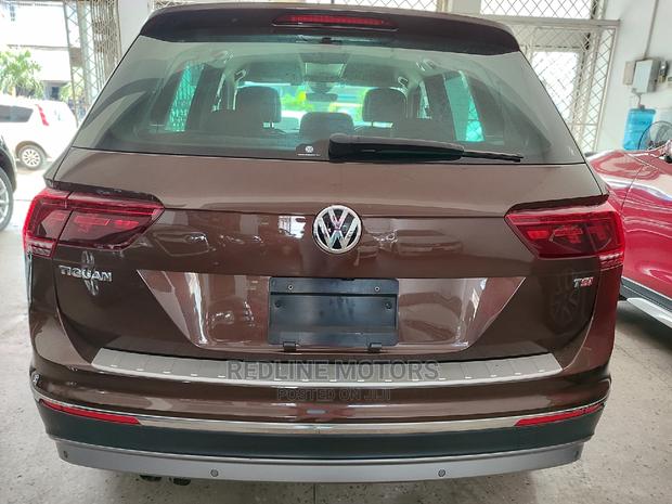 2016 Brown Volkswagen Tiguan SUV - Excellent Condition