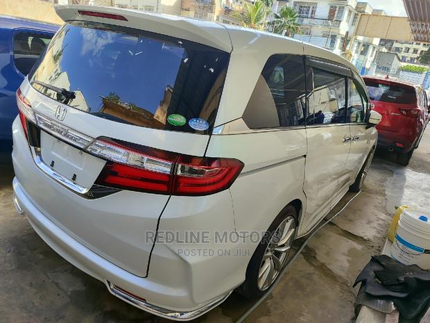 White Honda Odyssey 2016 - Used Minivan for Sale Now