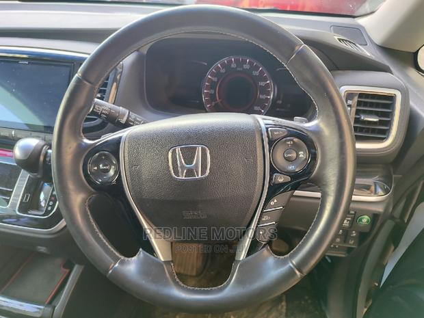 White Honda Odyssey 2016 - Used Minivan for Sale Now