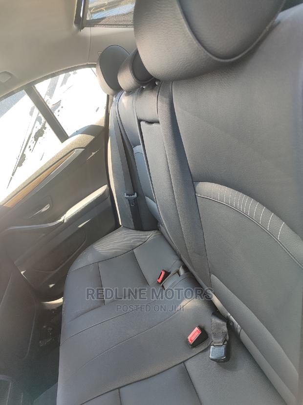 2016 Honda Odyssey Blue Minivan - Quality Transportation