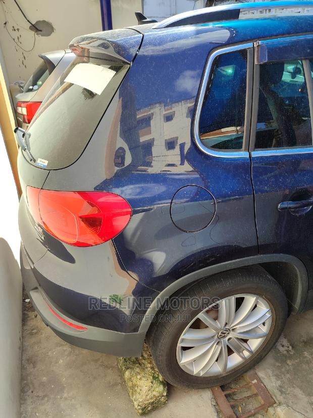 Blue 2016 Volkswagen Tiguan R-Line FWD: Powerful, Stylish, and Efficient