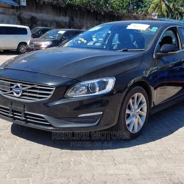 Black Volvo S60 T4 Base 2016 - Affordable Luxury