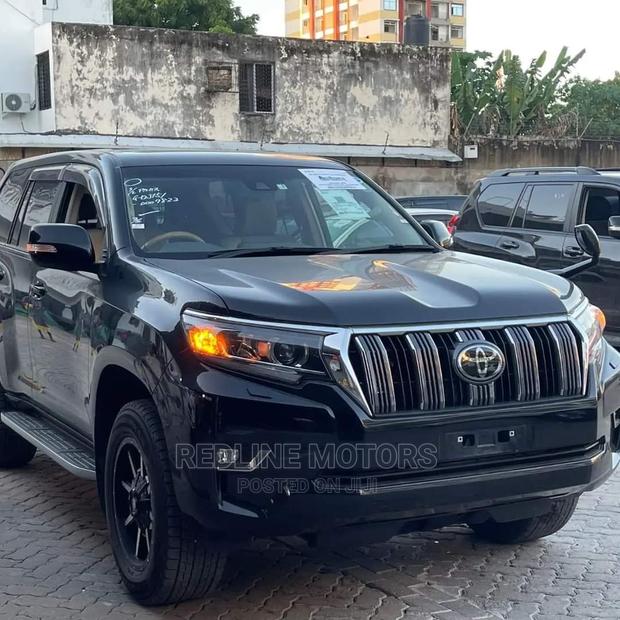 Pre-owned Toyota Land Cruiser Prado 2.8 2019 Black - Adventure Package