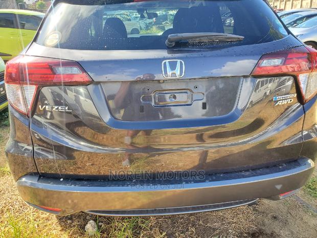 2016 Honda Vezel Brown: Luxury SUV at a Great Price
