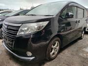 Black Toyota Noah 1.8 7 Seater Hybrid 2016 for sale