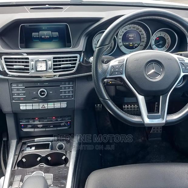 Mercedes-Benz E250 2016 - Pearl Edition Luxury Sedan