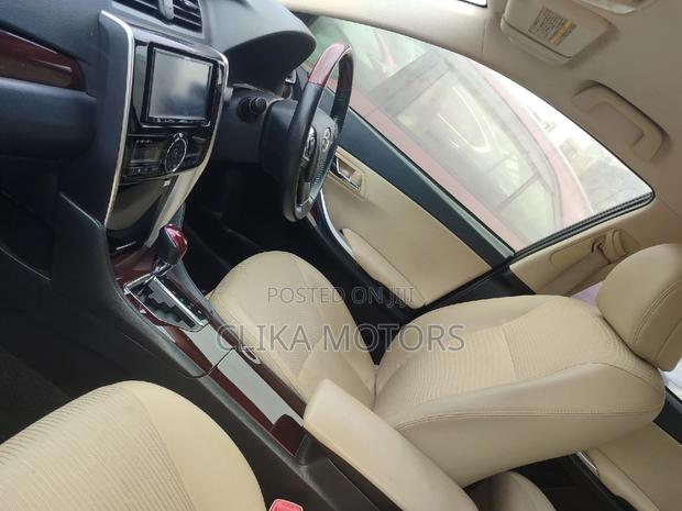 2016 Toyota Premio 1.5 FWD Black - Black Beauty on Wheels