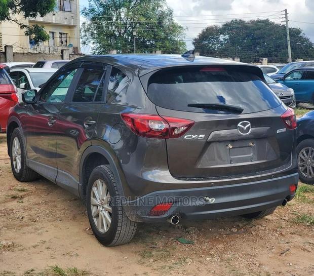 Mazda CX-5 2016 - Brown: Stylish SUV for Sale
