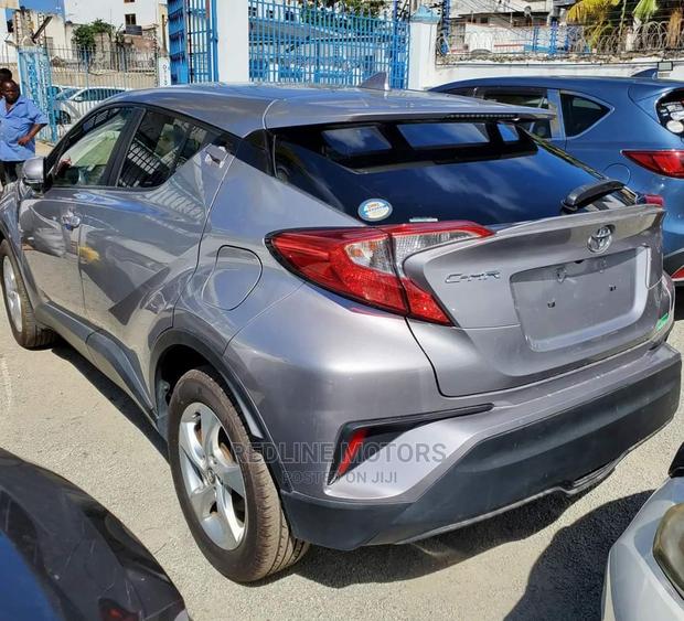 2018 Toyota CH-R Silver: Compact SUV with Innovative Design