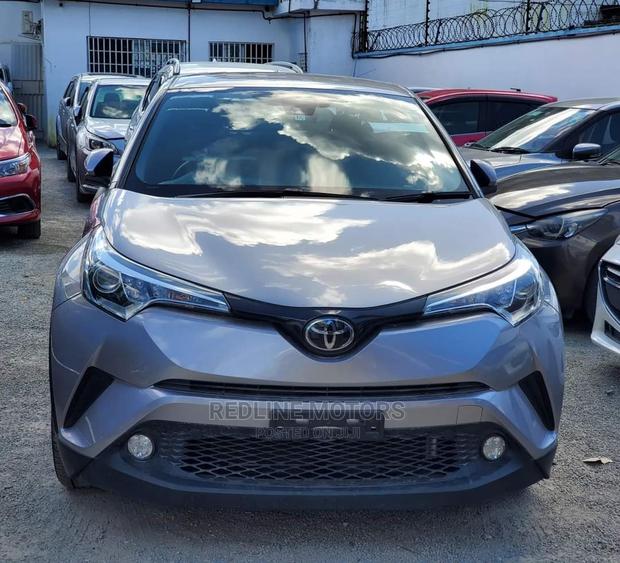 2018 Toyota CH-R Silver: Compact SUV with Innovative Design