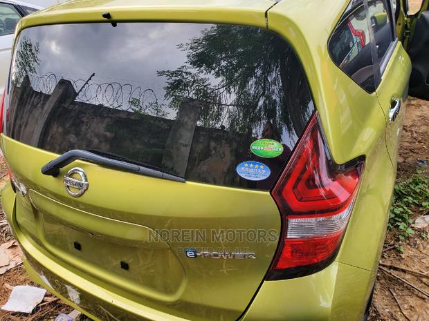 2017 Nissan Note Green: Compact, Efficient, and Sleek