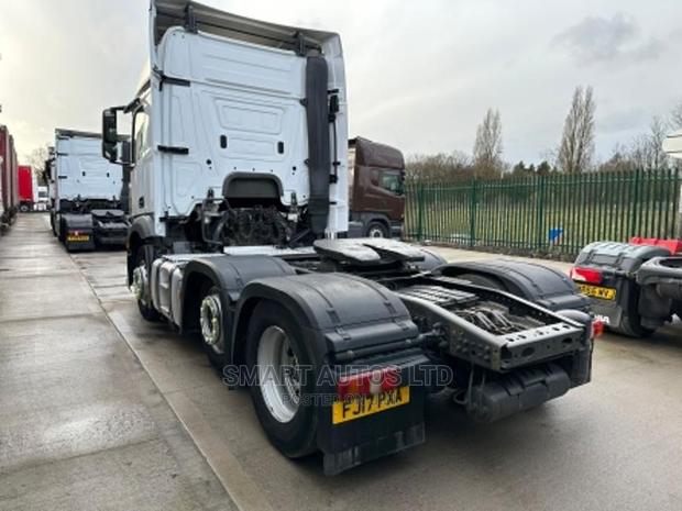 2017 Actros Mercedes-Benz White Truck - Quality Used Vehicle