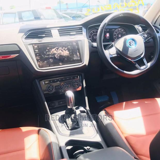 2017 Volkswagen Tiguan - White, Impeccable Condition