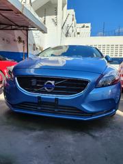 2016 Volvo V40 Blue - Compact Luxury with Style and Efficiency for sale