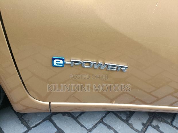 Nissan Note Gold 2018: Compact Car with a Touch of Gold