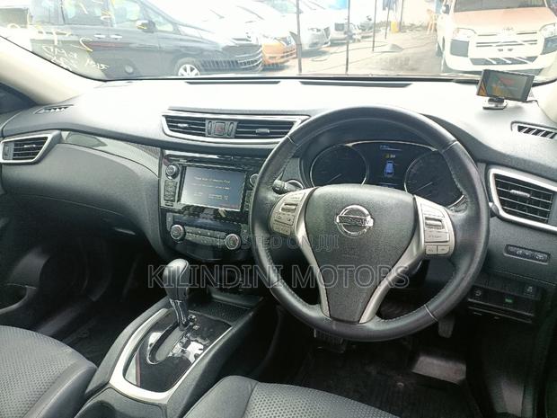2017 Nissan X-Trail Green SUV: Used Car Listing