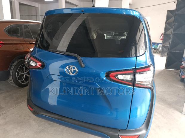 2017 Toyota Sienta Blue: Modern Minivan with Great Features