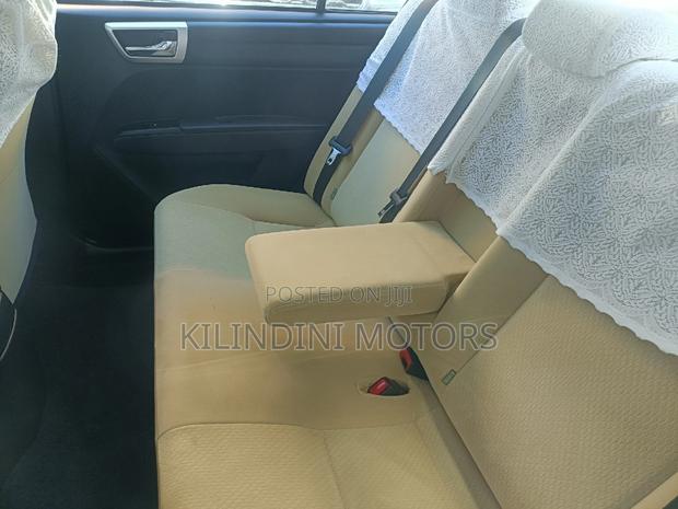 Toyota Axio 2017 Gold