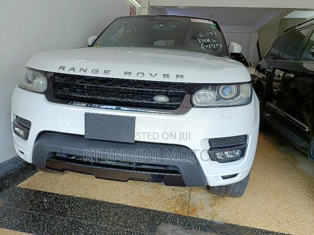 White 2017 Land Rover Range Rover Sport - Luxury SUV